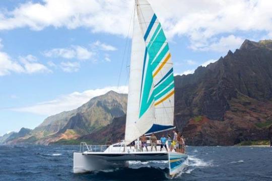 Holo-Holo-Charters-Sailing-in-Kauai