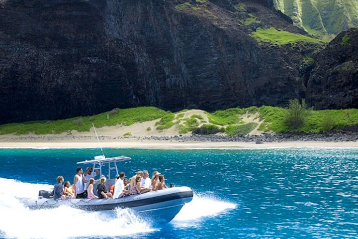 Napali-Expedition-Boat-Tour