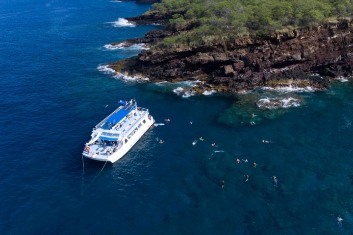 a small boat in a body of water