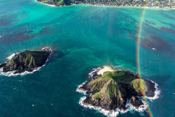 water next to the ocean